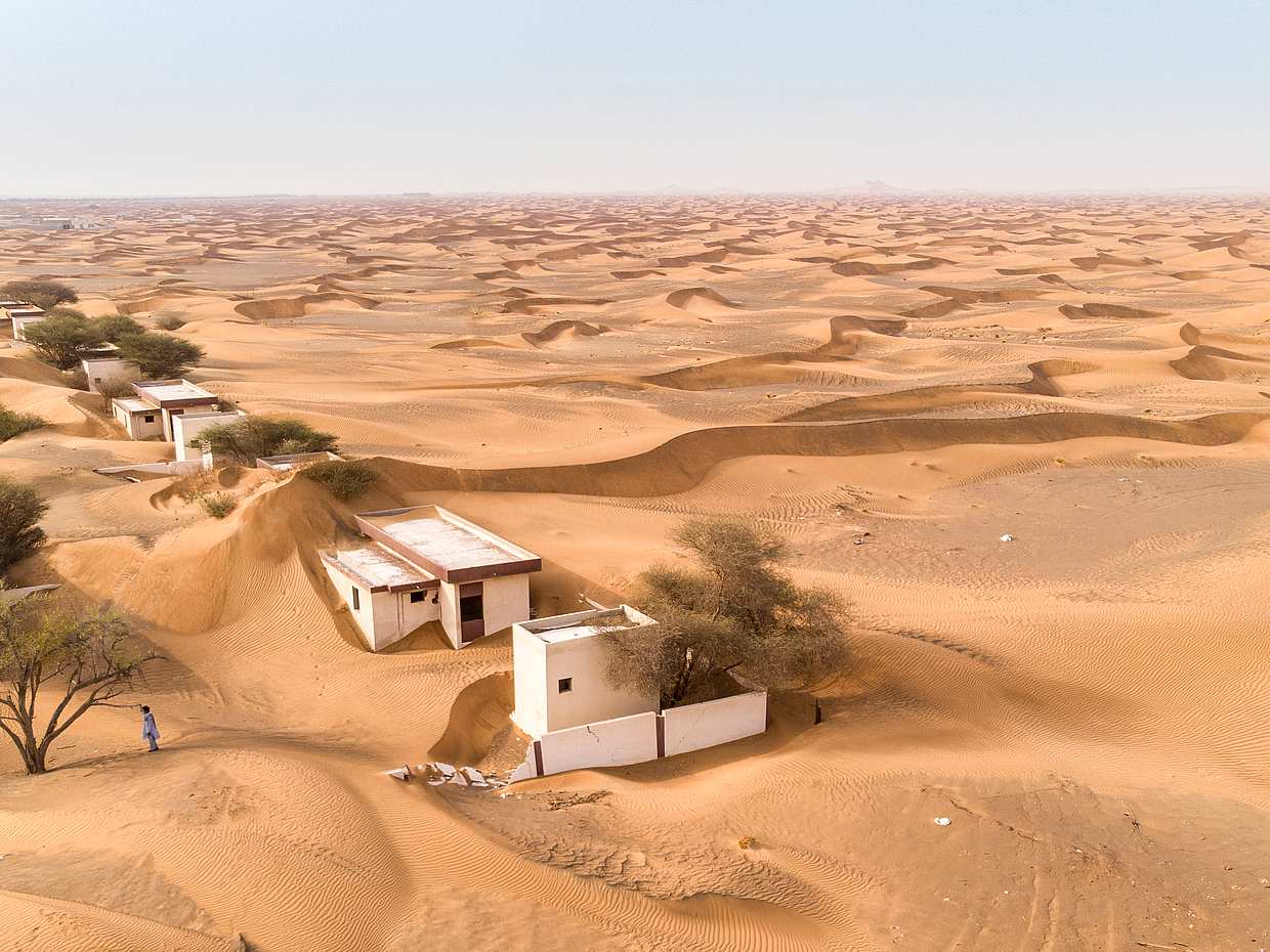 Private Ghost Village Safari Tour with Dune Bashing and Sandboarding in United Arab Emirates, Dubai