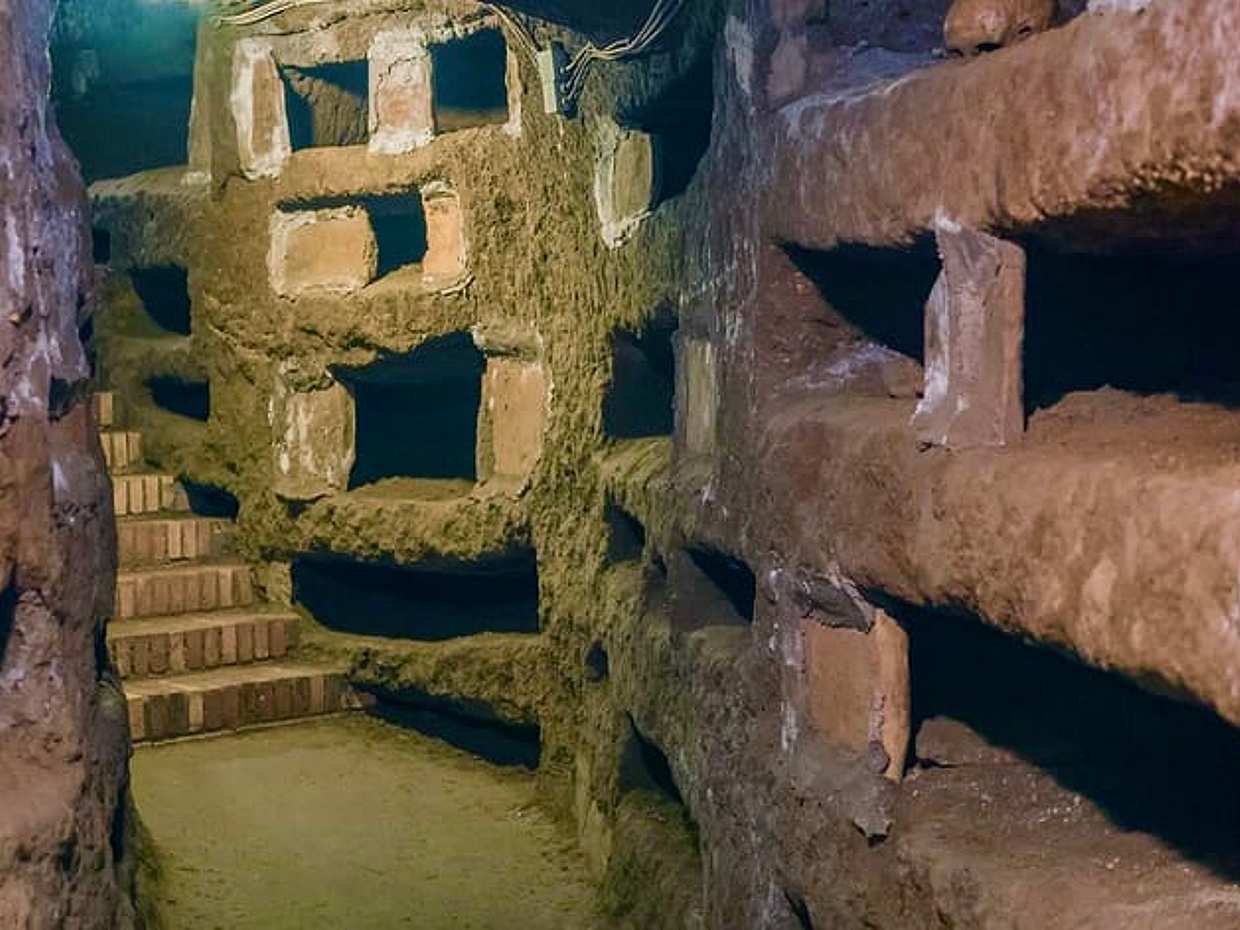 Rome: Underground Catacombs & Private Golf Cart Tour of Rome, photo 3