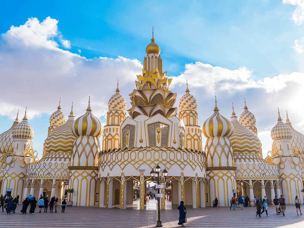 Dubai Global Village tour with Private transfers in United Arab Emirates