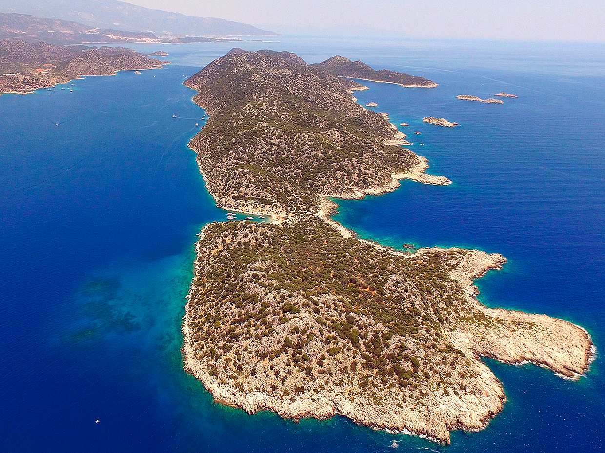La isla hundida de Kekova, la ciudad antigua y la iglesia de San Nicolás desde Alanya, photo 2
