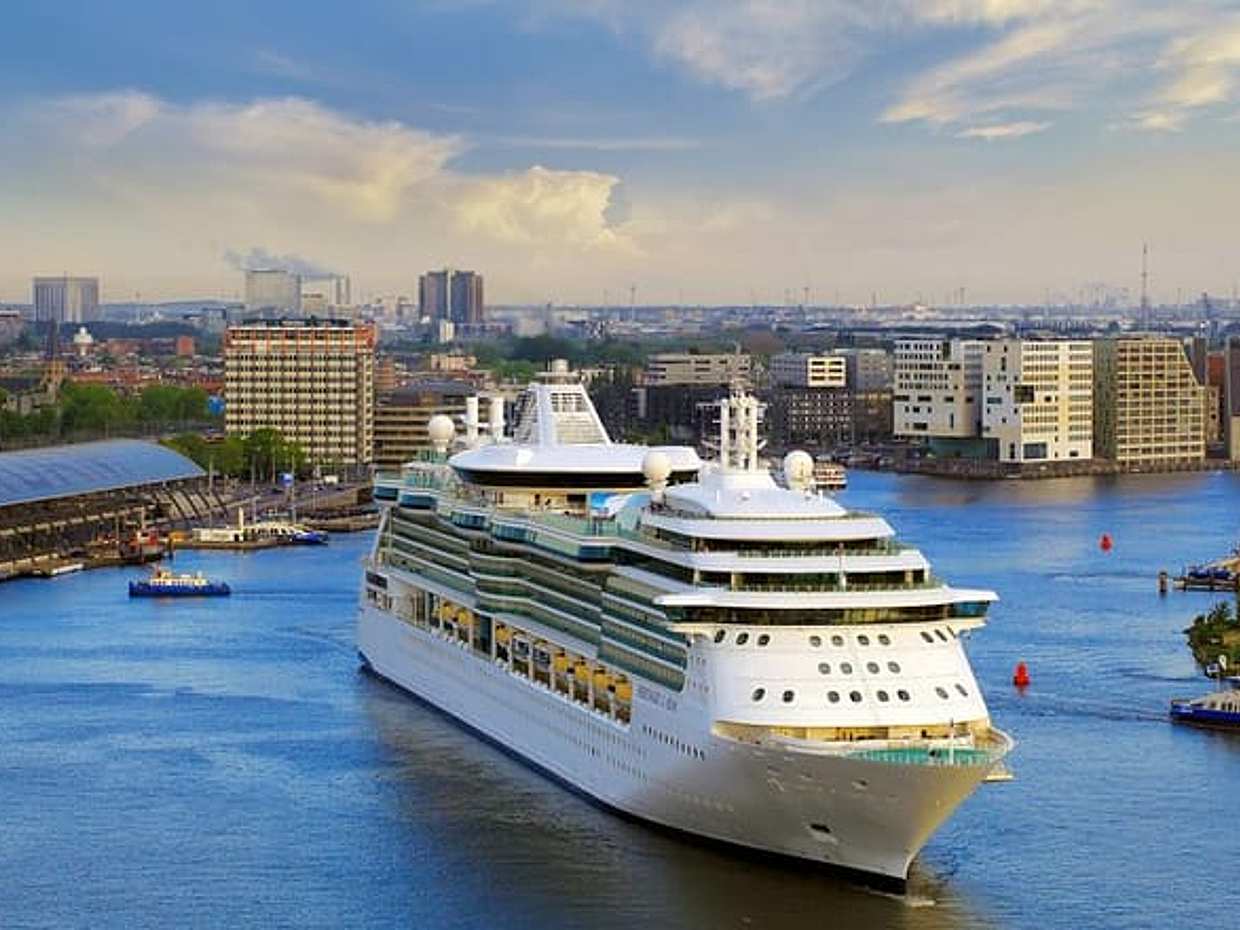 Private direct transfer from Rotterdam Cruise Port to Amsterdam in Netherlands
