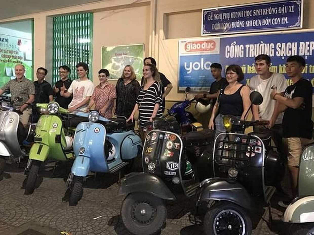 Saigon Nightlife Half-Day Tour by Vintage Vespa/Motorcycle, photo 3