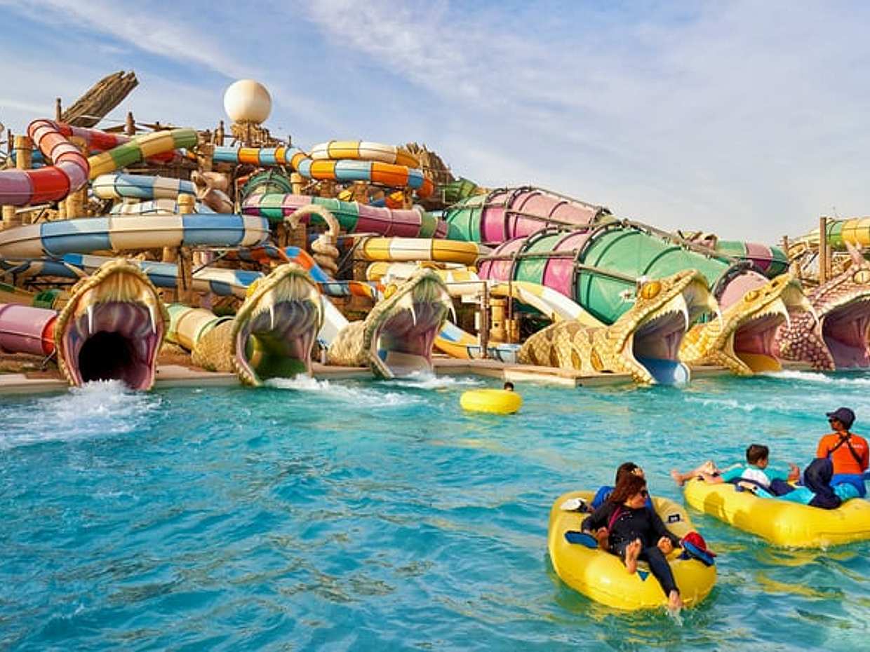 Yas Waterworld Abu Dhabi Entrada en Emiratos Árabes Unidos, Área