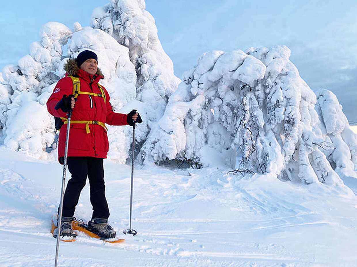 Easy Snowshoeing with a Warm Drink, Levi