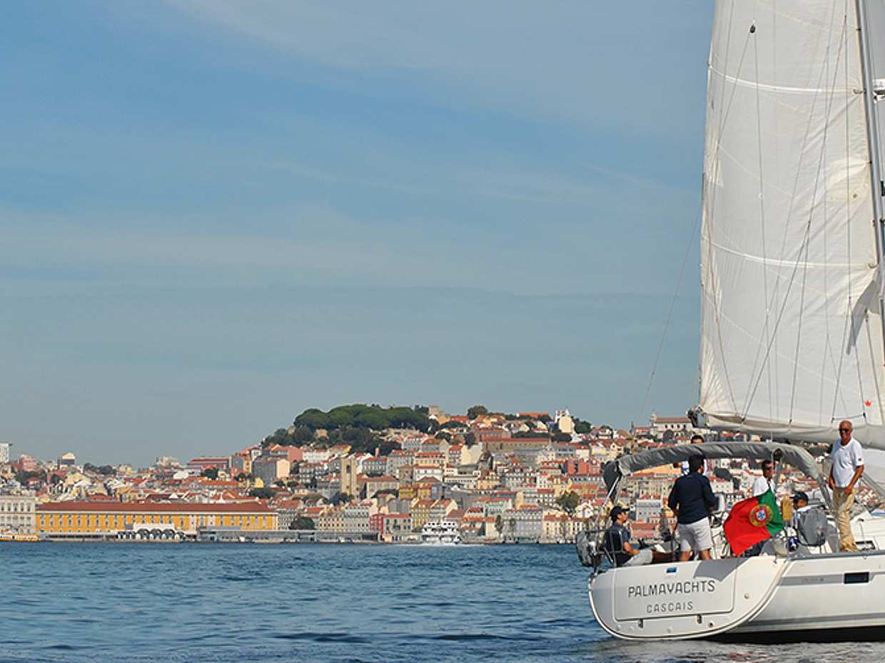 2 Hours Private Lisbon Sailing Tour- up to 10 people in Portugal