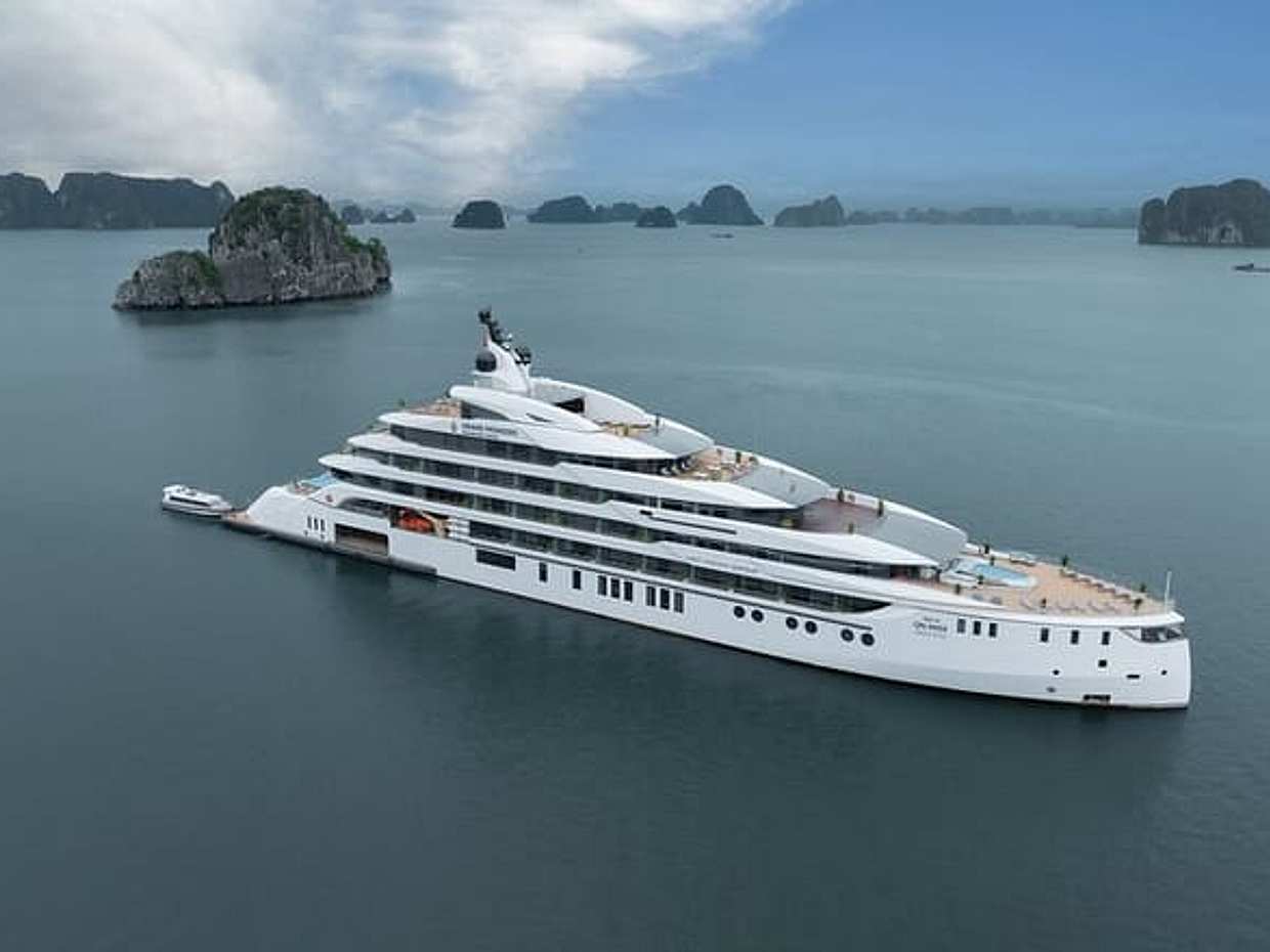 Halong Bay 2D1N – Grand Pioneers 6-Star Luxury Cruise with Pool