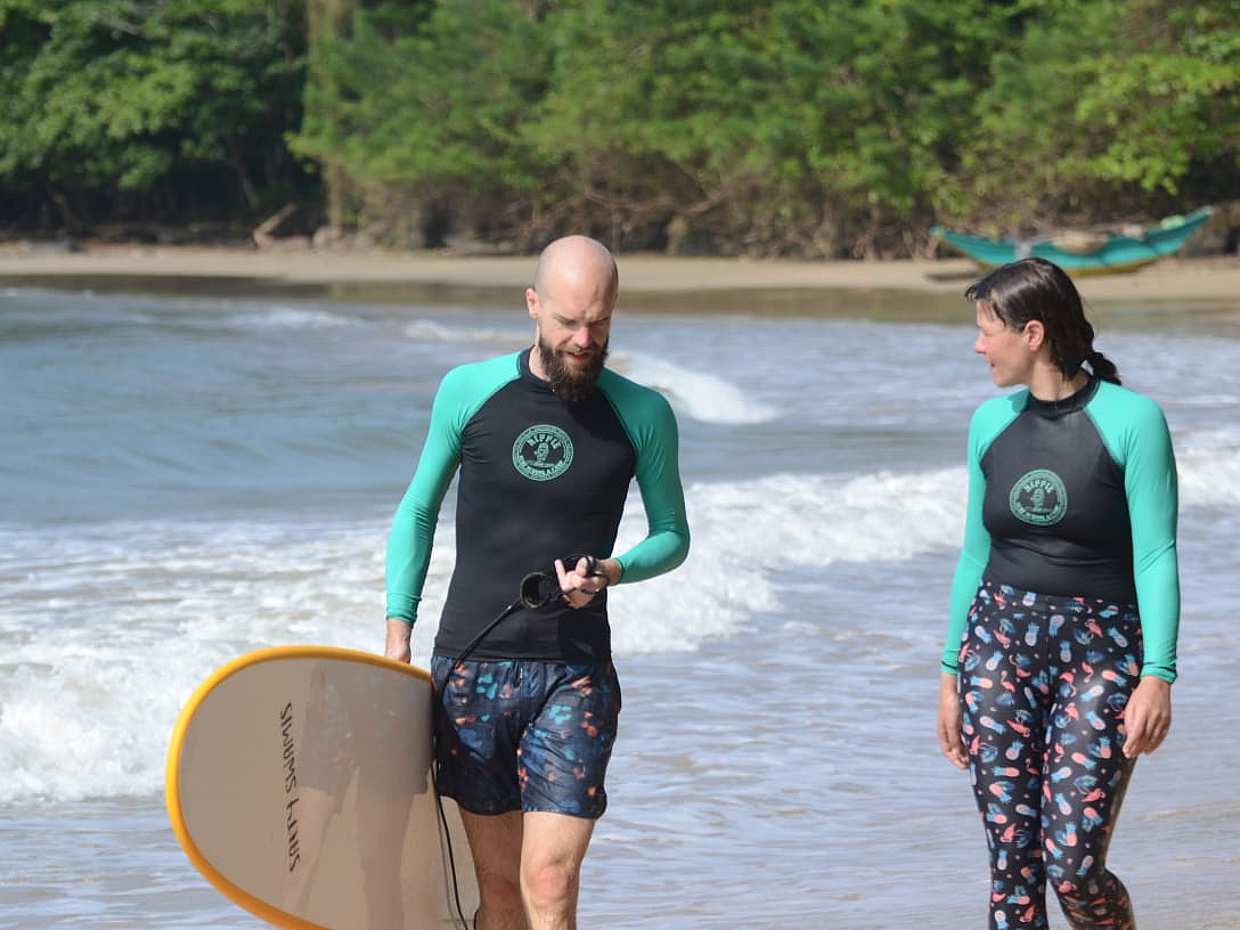 Private Surfing Lesson in Hikkaduwa in Sri Lanka