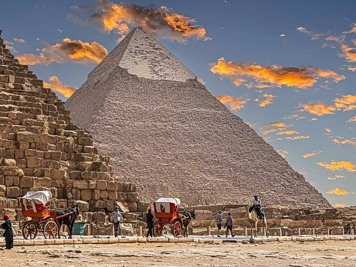 Giza Pyramids, Old Egyptian Museum and Bazaar Private Tour, photo 2