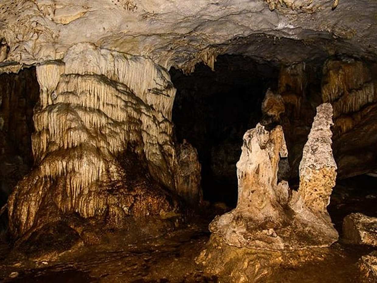 From Tirana: Hiking to Pellumbas Cave and Petrela Castle, photo 2