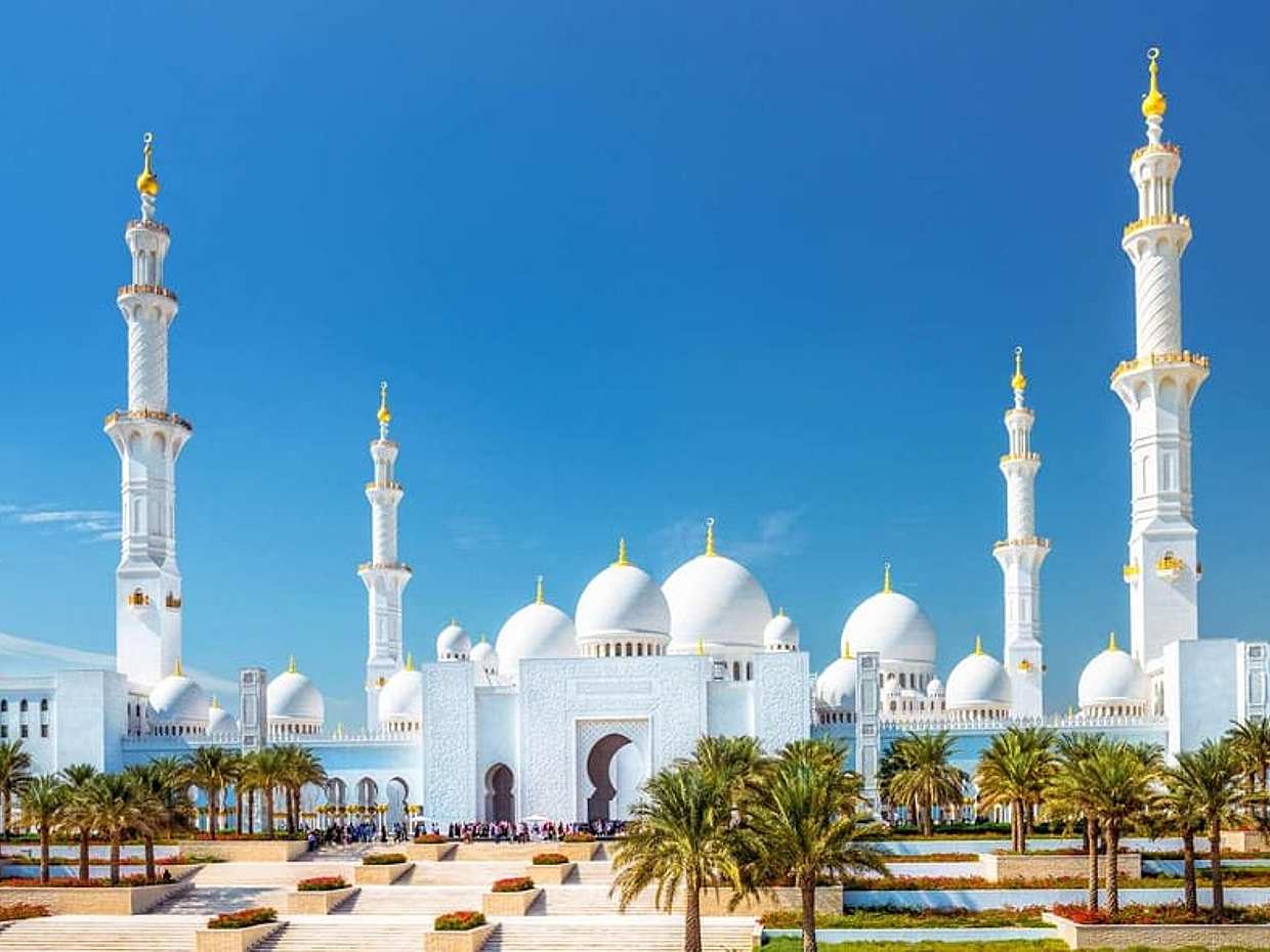 Private Half Day Abu Dhabi City Tour in United Arab Emirates