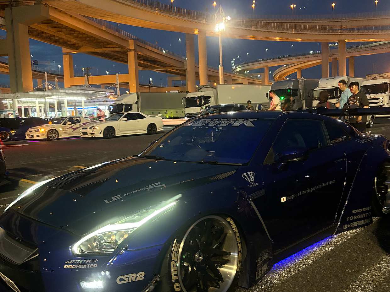 Daikoku Cars Meet Experience con un Porsche Macan en Japón.
, photo 4