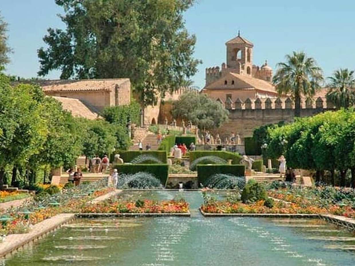 Private Tour of Córdoba from Seville with Tapas Route, photo 2