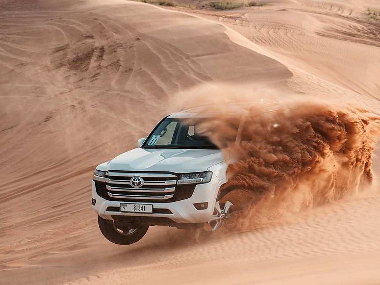 Desert Safari wieczorem w Zjednoczonych Emiratach Arabskich, Desert Safari Dubaj, photo 2