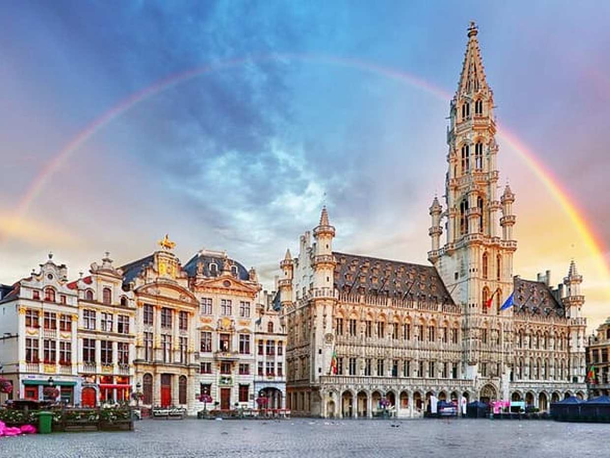 Privétransfer van Brugge naar Brussel, 2 uur stop in Gent in België, photo 2