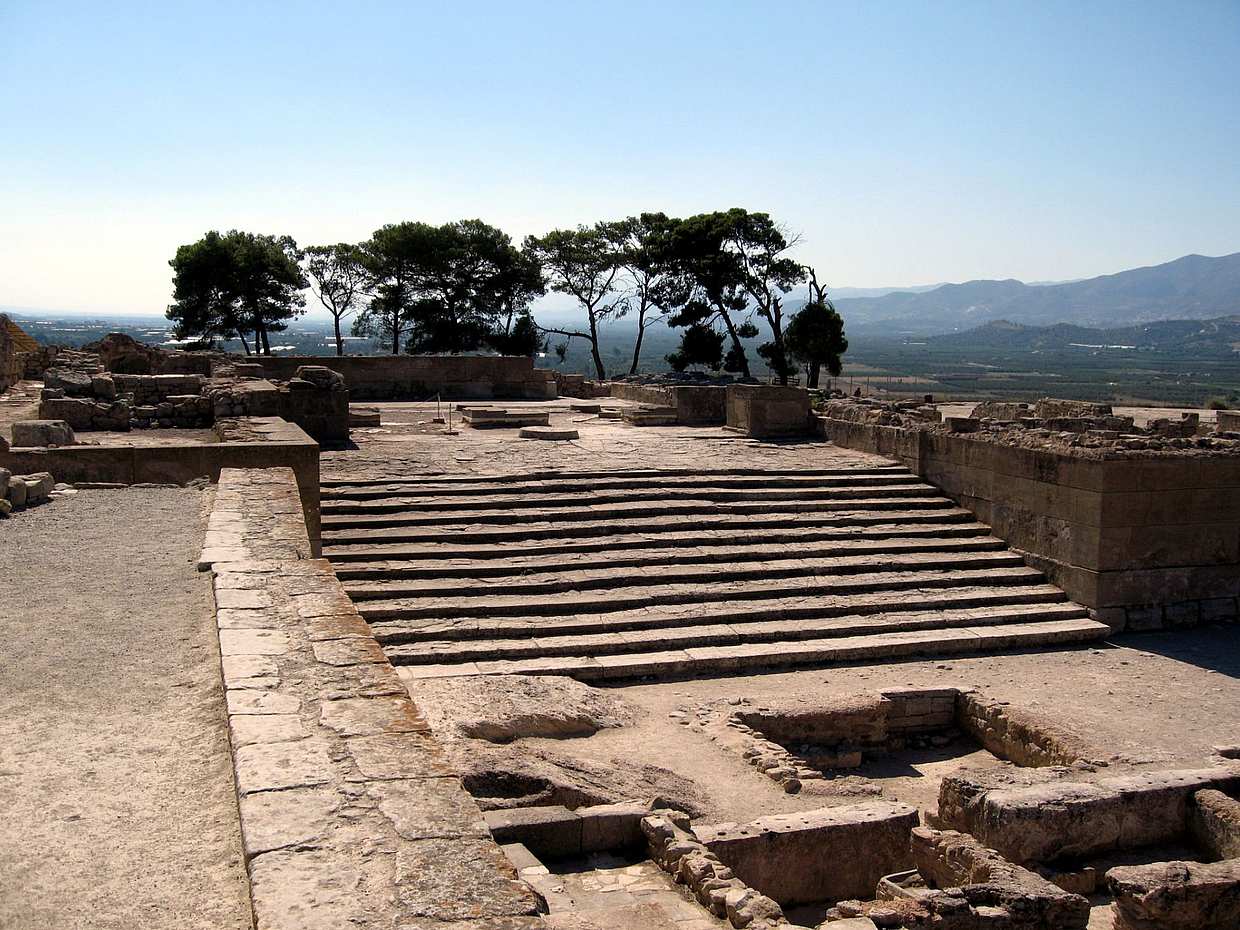 Full Day Guided Tour in Faistos - Ag. Galini - Matala - Spili in Greece, Rethymno, photo 2