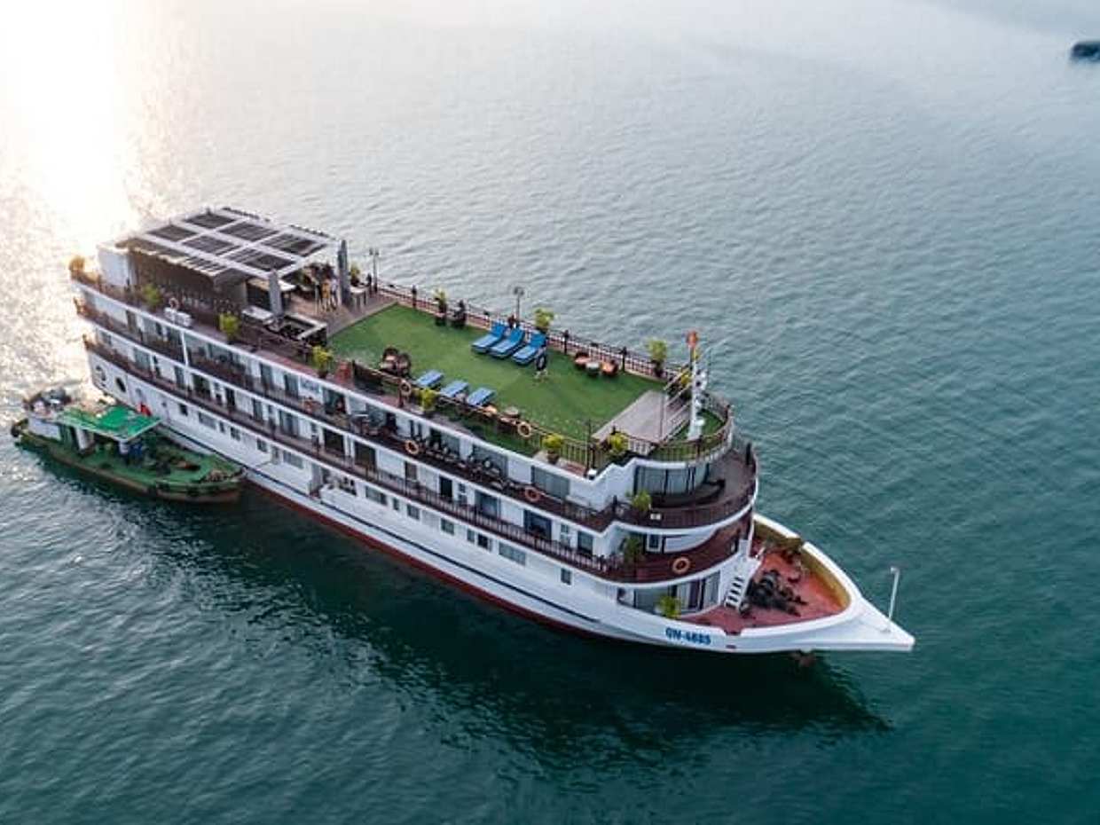 5 Star Amanda Cruise - Luxury Overnight Cruise Halong Bay (2D1N), Vietnam