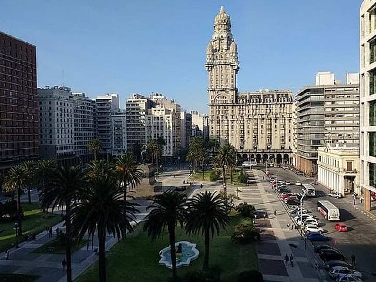 "Montevideo, stadstour vanuit Colonia del Sacramento of Punta del Este", photo 4