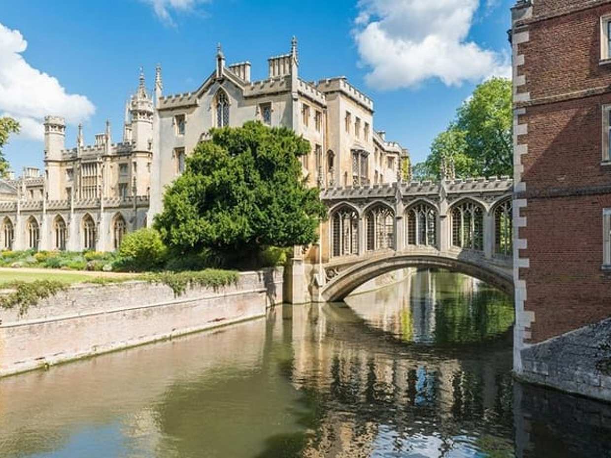 Cambridge Scavenger Hunt & Highlights Self-Guided Walking Tour, photo 3