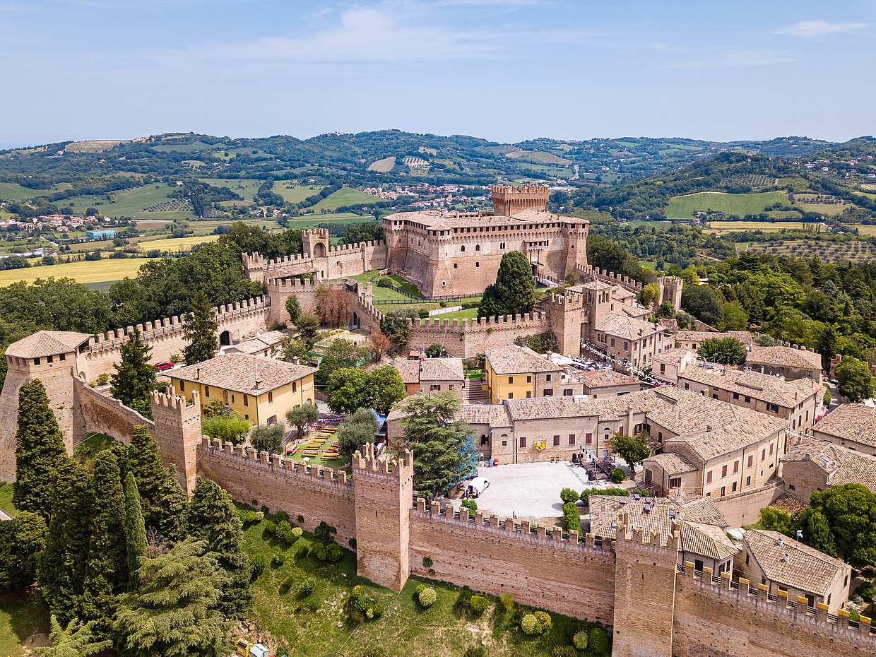 Gradara Walking Tour na Itália., photo 2