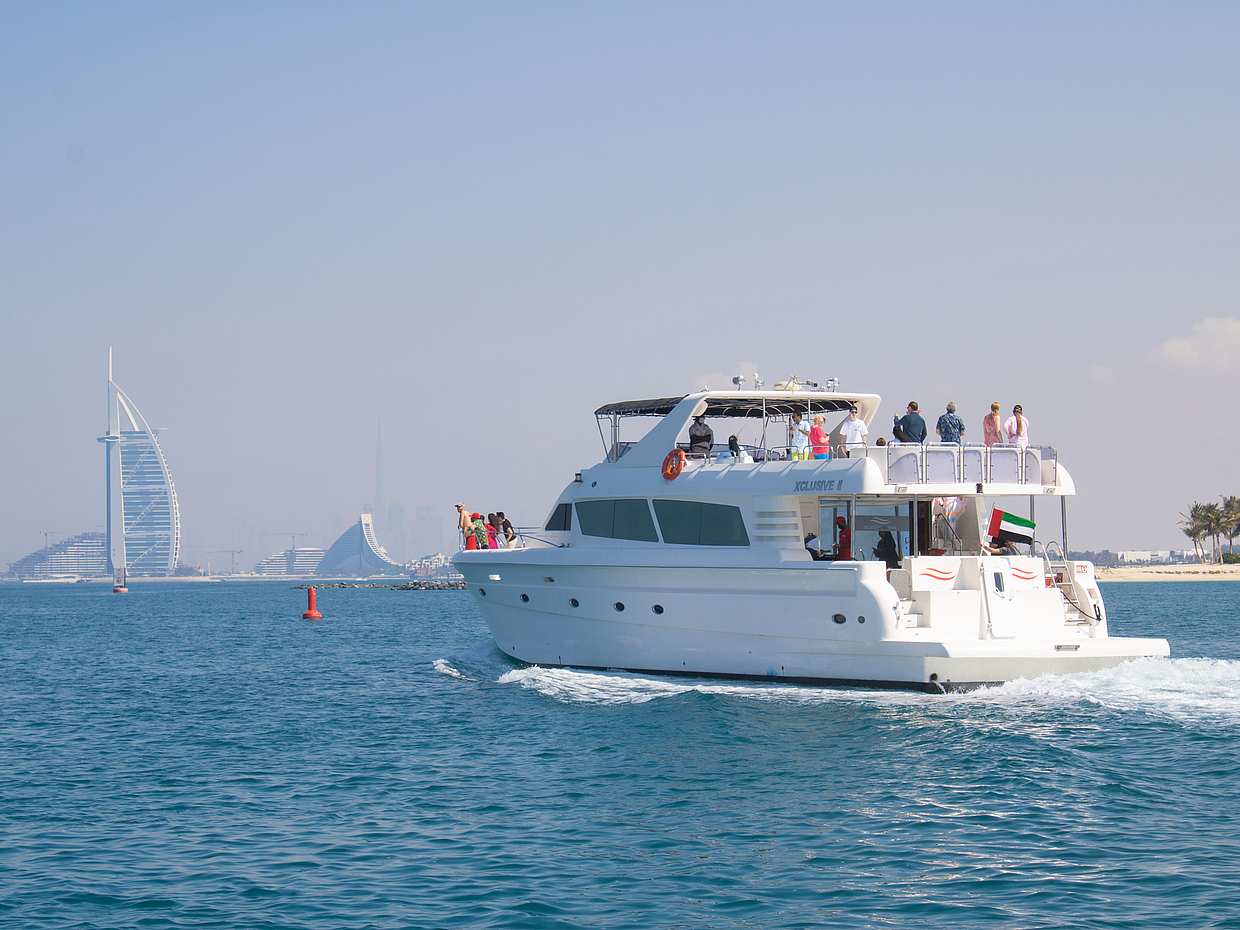 Luxury Sunset Group Cruise with Live BBQ in United Arab Emirates, Dubai Harbour