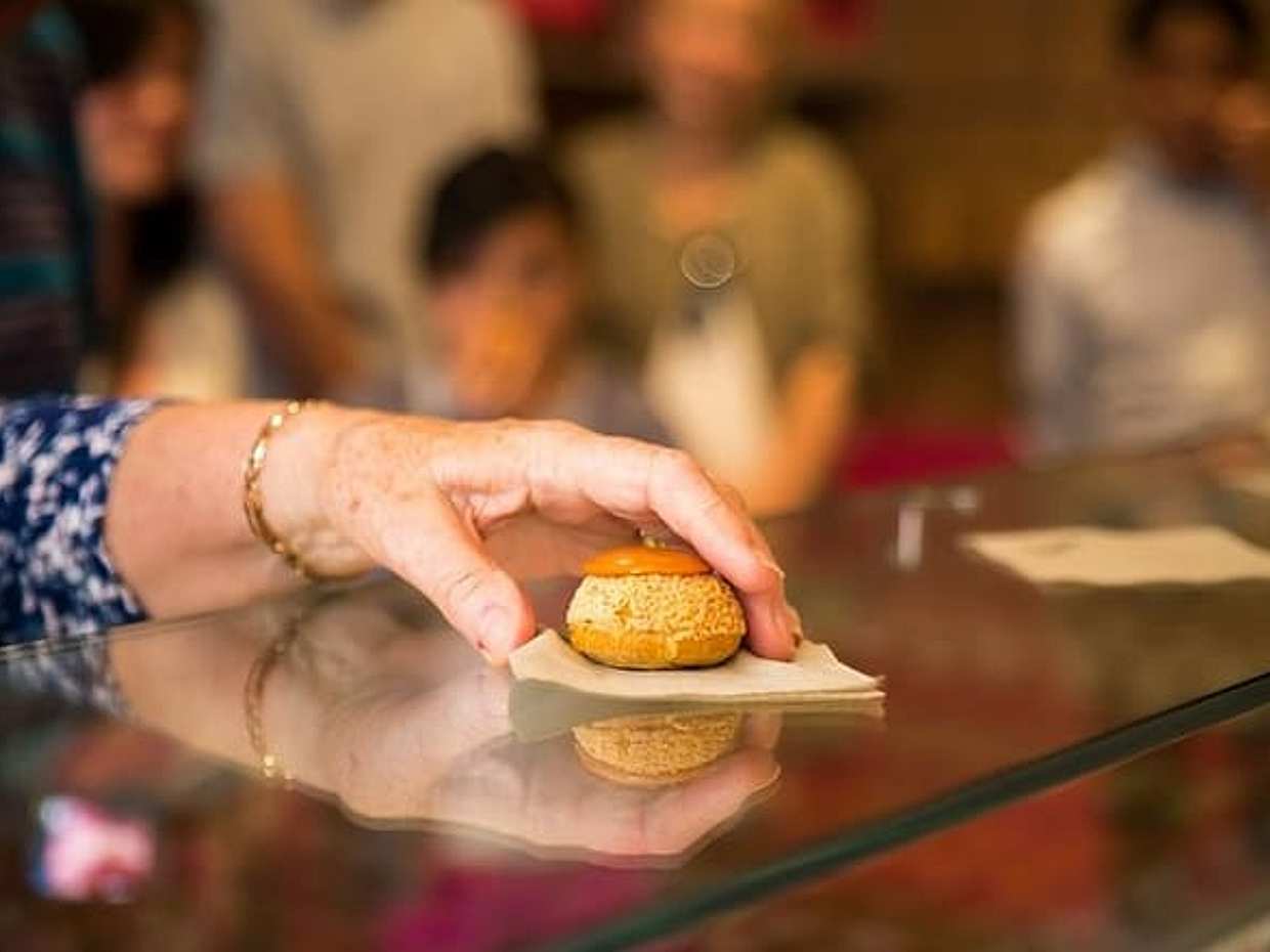 Private Food & Wine Tour in Paris with a French Gastronomy Expert, photo 5