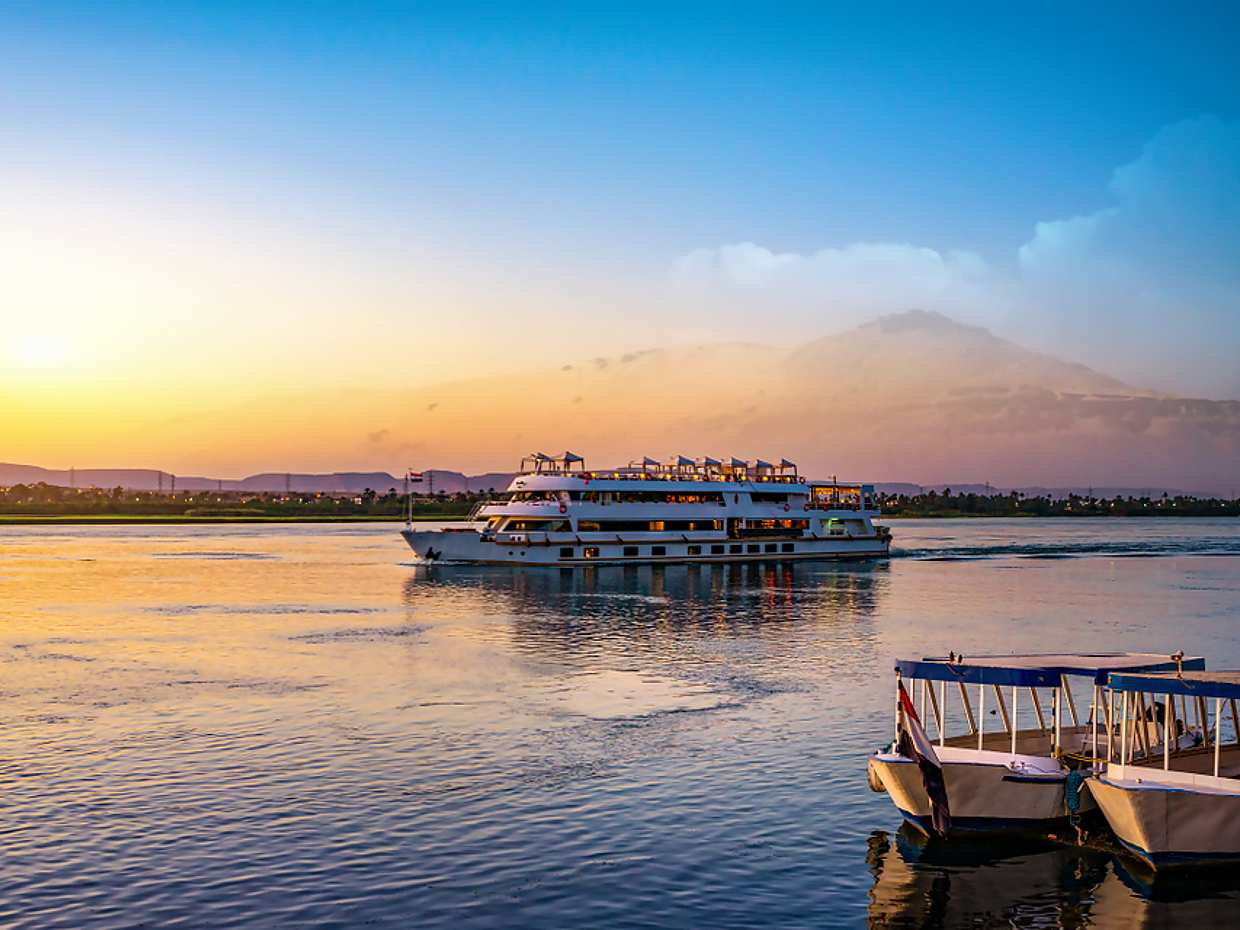Dinner Cruise on the Nile in Cairo, Egypt