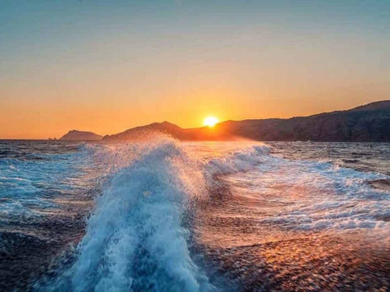Capri: Experience the magic of the island with an unforgettable Sunset Tour, photo 5