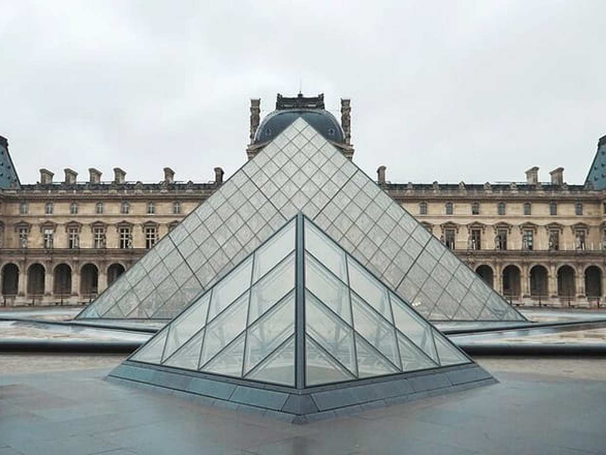 Private Walking Tour in Louvre and Tuileries Garden with Pickup, photo 5