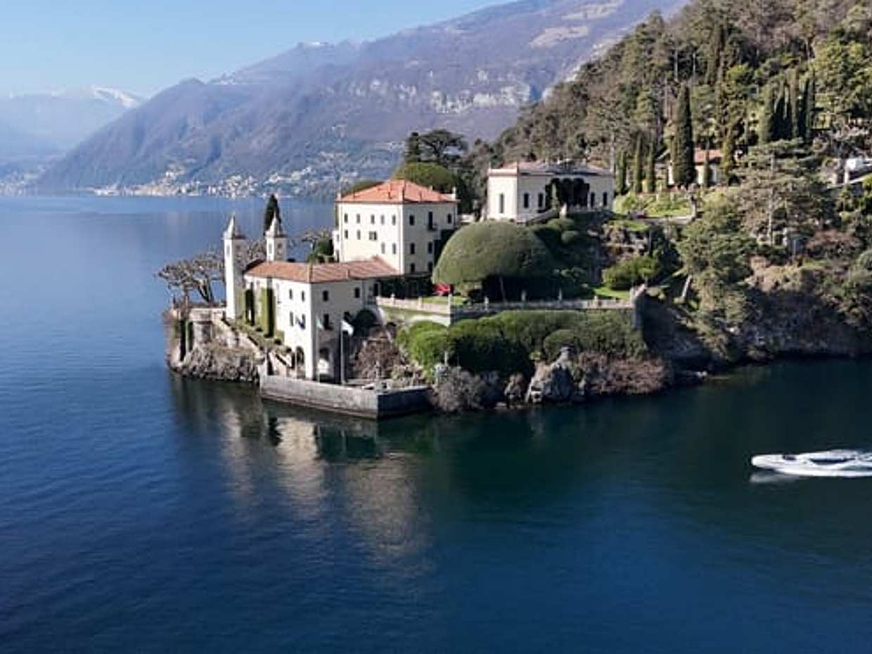 Lake Como: Boat Tour to Varenna with Wine Tasting and Scenic Views, photo 3