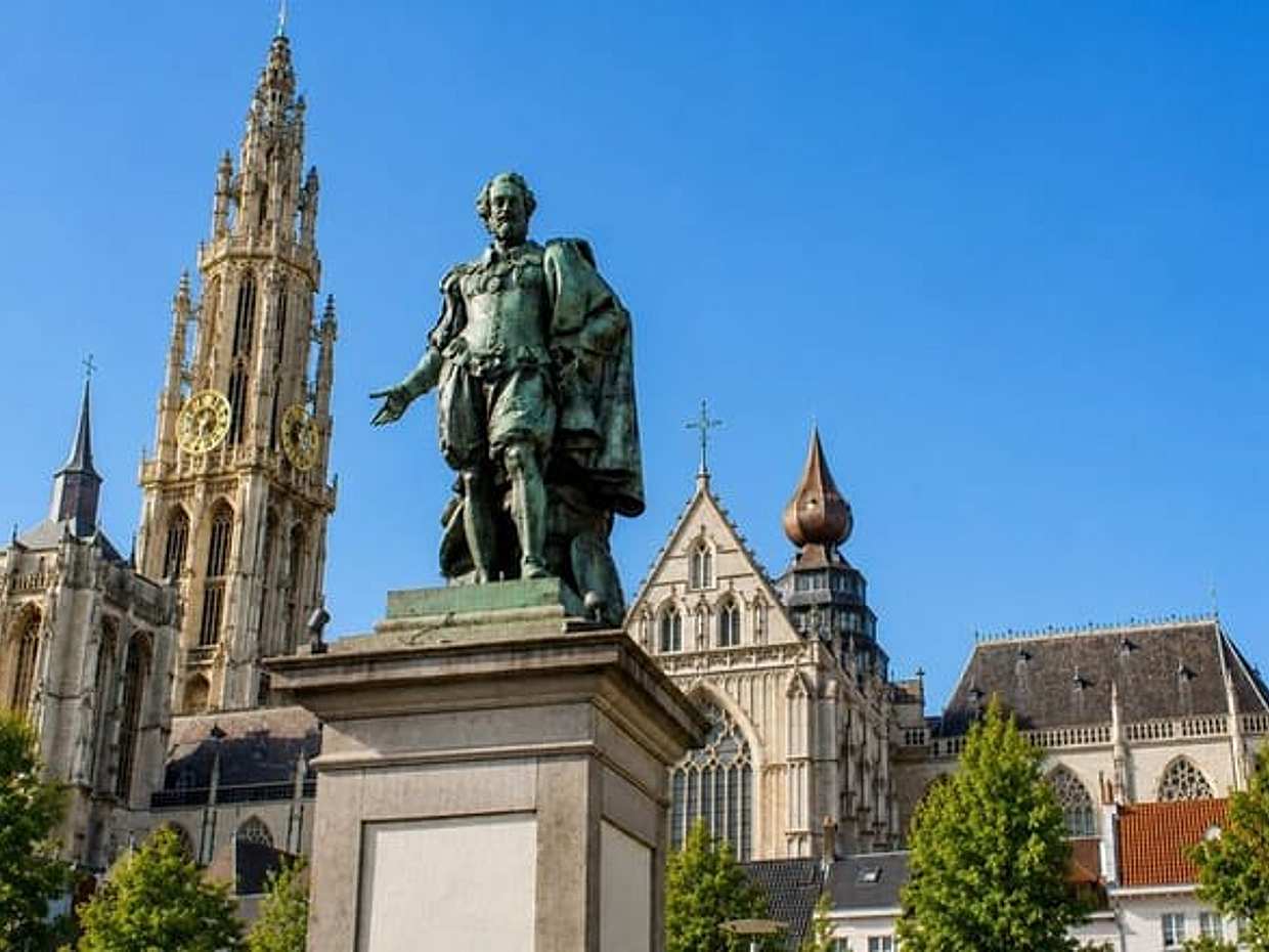 Antwerp Scavenger Hunt & Highlights Self-Guided Walking Tour in Belgium, photo 2