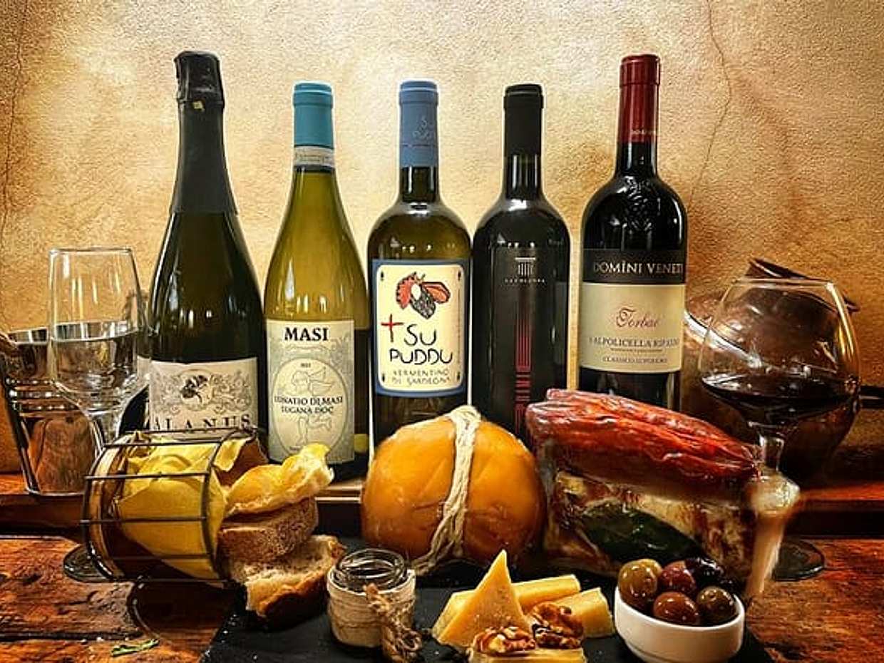 Discover Rome’s Flavors Underground: Lunch Tasting & Wine Pairing in Trastevere