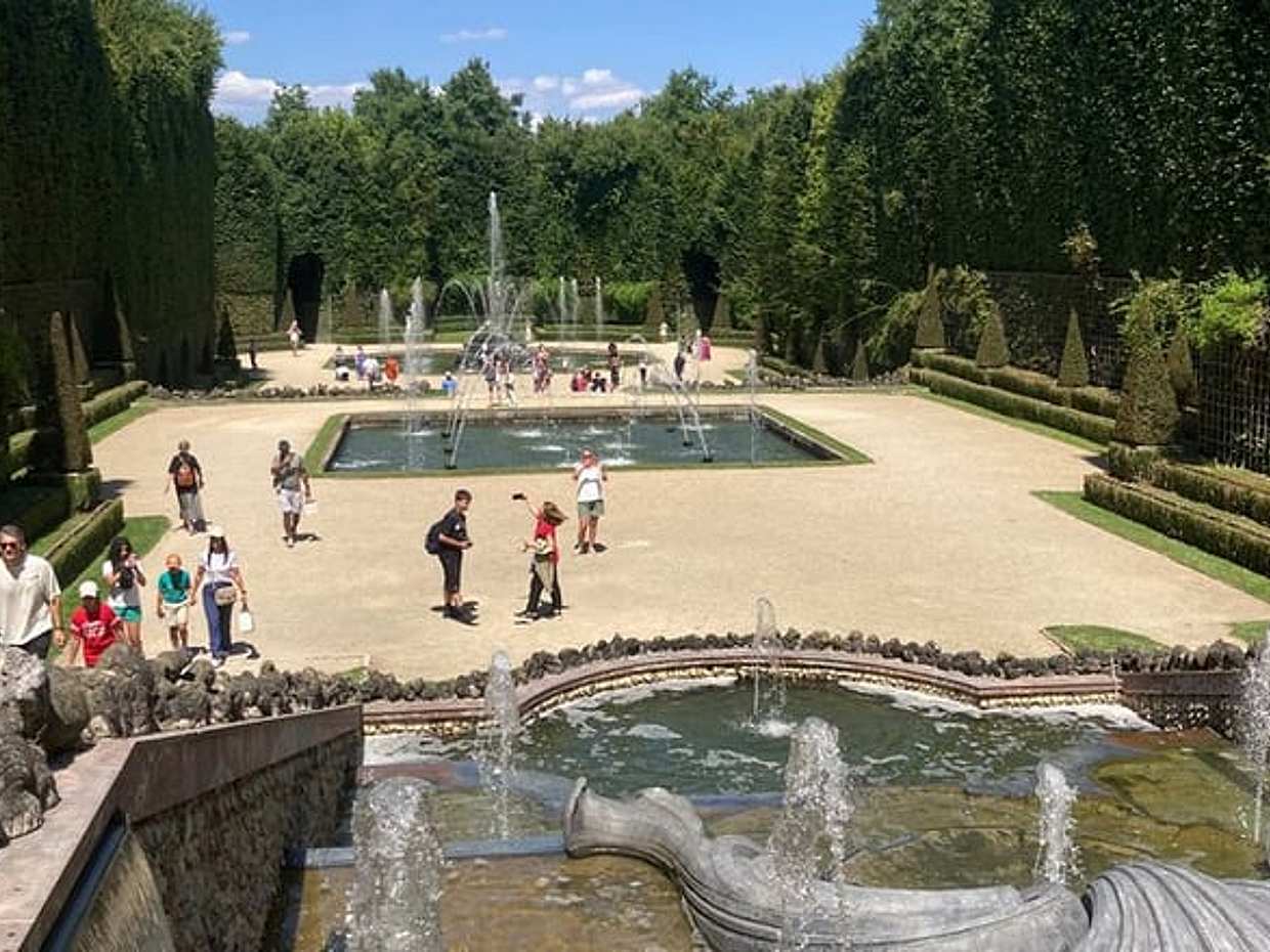 Bezoek van de tuinen van Versailles, Trianon en entree tot het kasteel in Frankrijk, photo 4