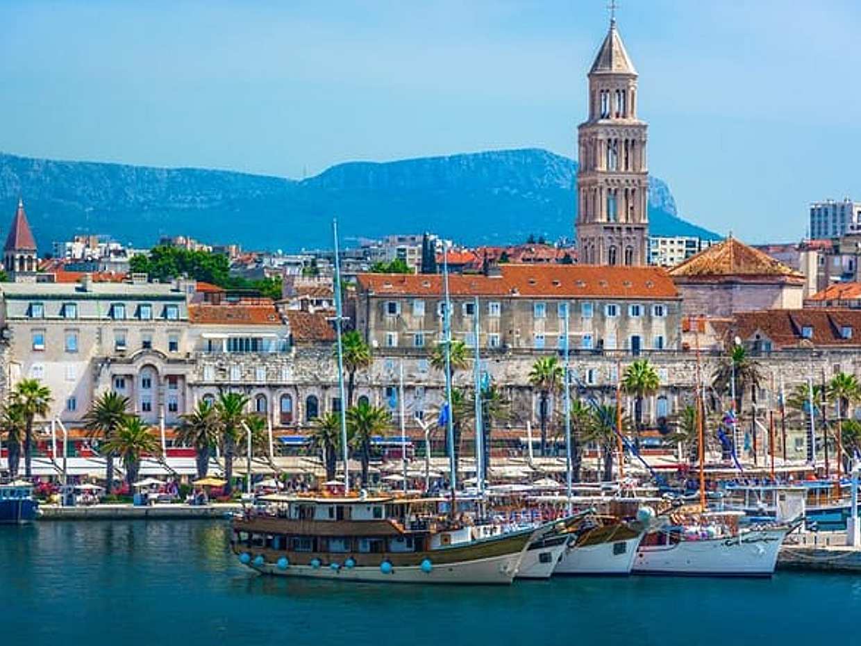 Private Transfer from Vienna to Split with 2 hours for sightseeing