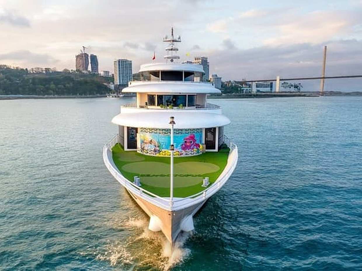 Top VIP Ha Long Bay Day Tour Experience from Ha Long Port, photo 2