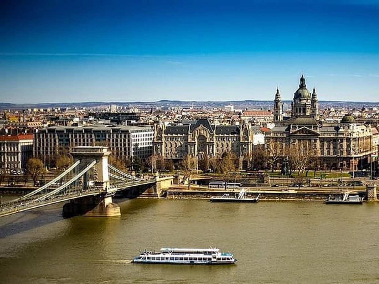 Private Transfer from Split to Budapest, Hotel-to-hotel, English-speaking driver
