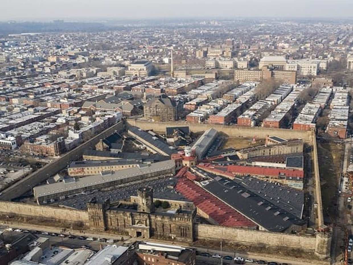 Ghost Hunt Outdoor Escape Game in Philadelphia, United States, photo 4