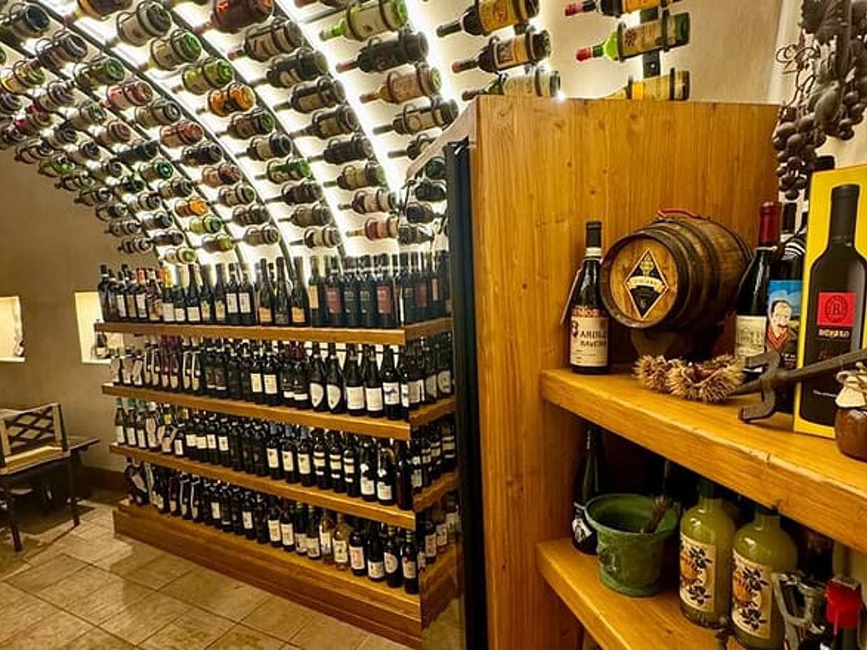 Discover Rome’s Flavors Underground: Lunch Tasting & Wine Pairing in Trastevere, photo 4