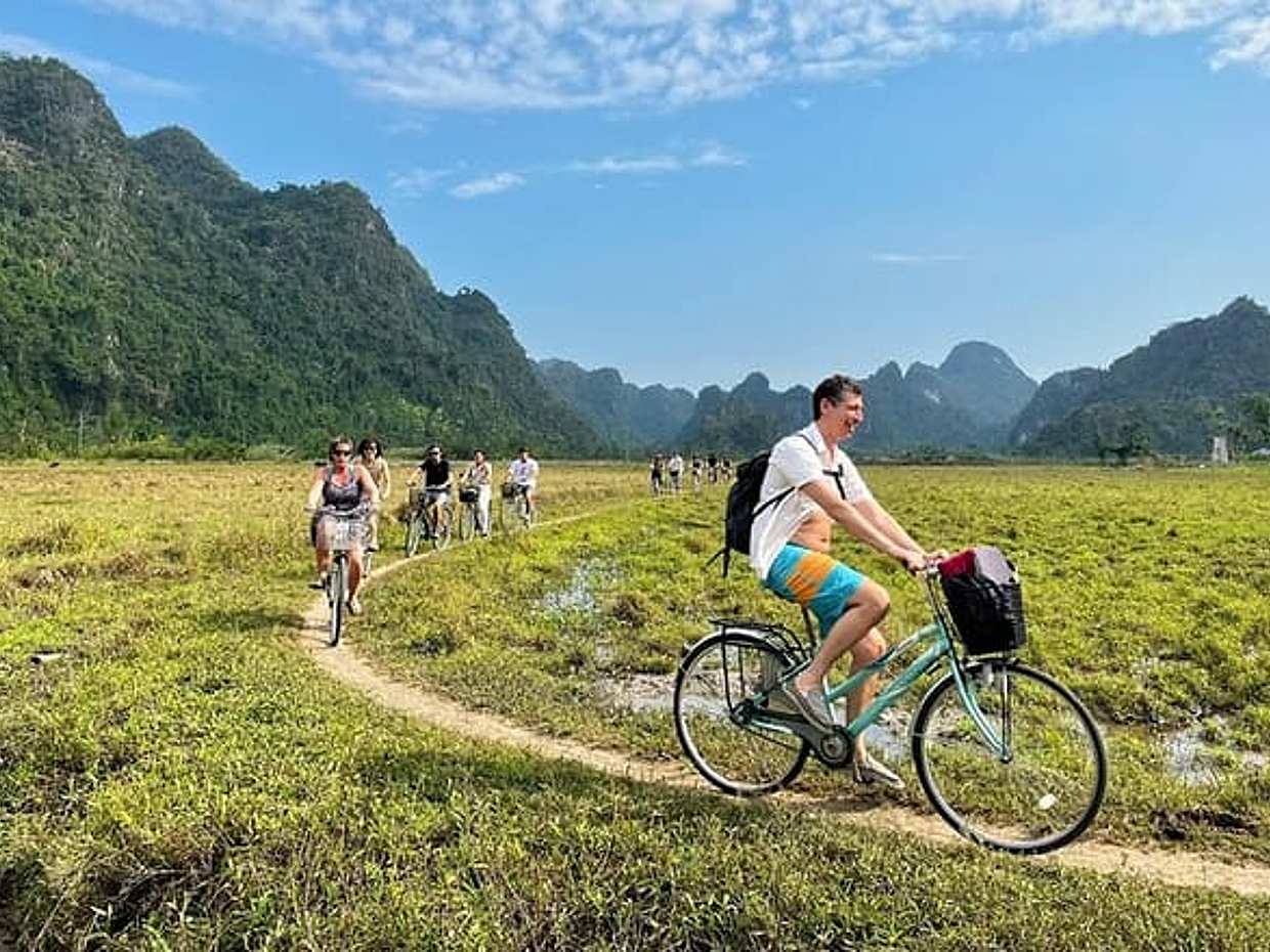 Uncover the Beauty of Cat Ba Island & Lan Ha Bay 3D2N Adventure, photo 2