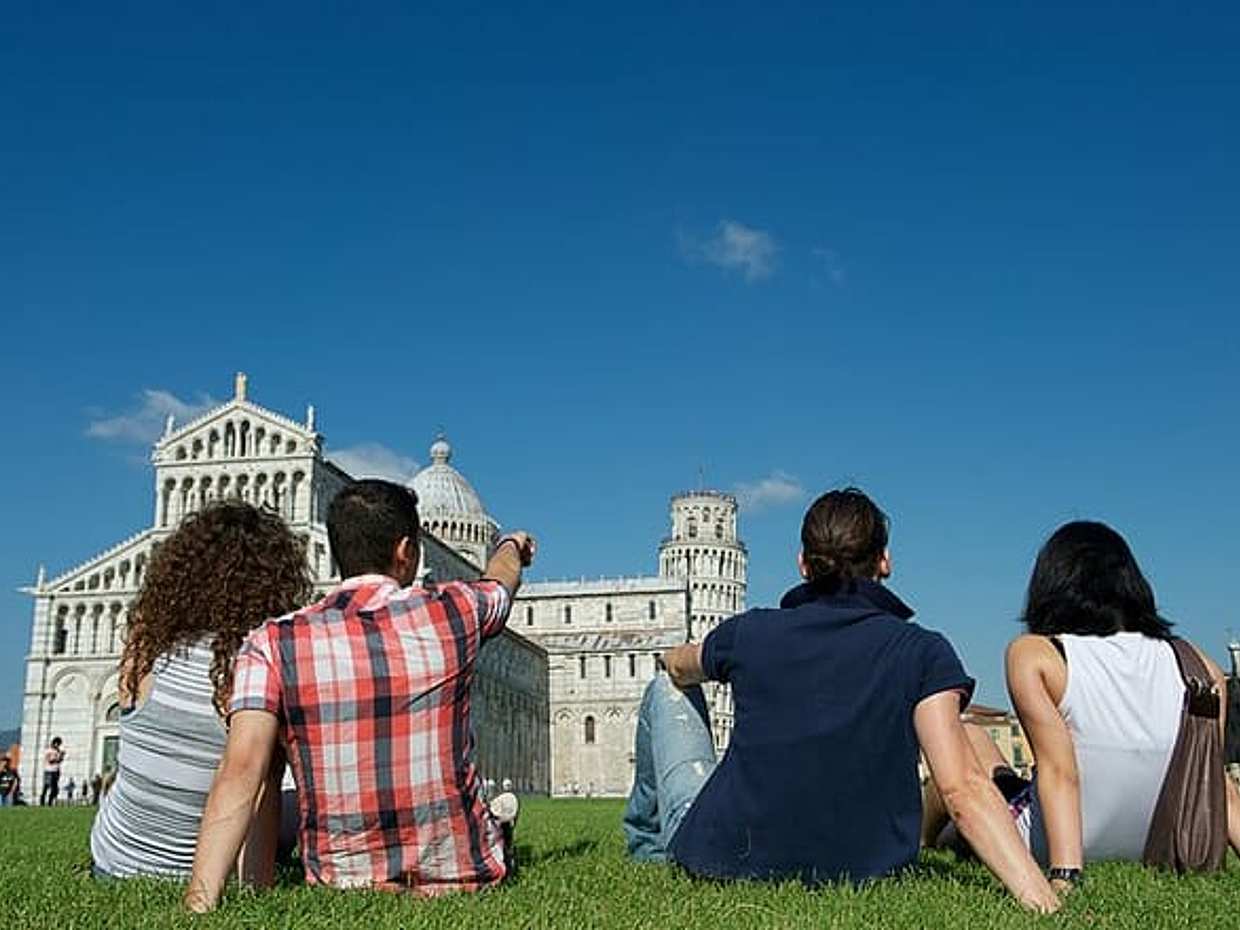 Private Full-Day Pisa and Lucca guided Tour from Florence