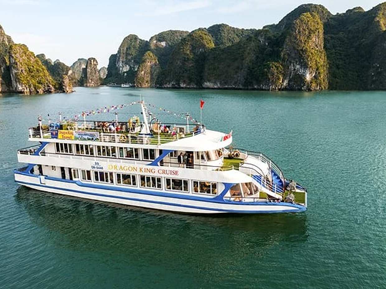 Full-Day Halong Bay Islands and Cave Tour by Transfer Expressway, photo 5