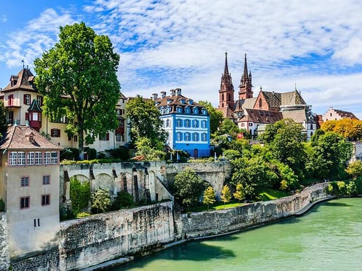 Basel Scavenger Hunt & Highlights Self-Guided Walking Tour