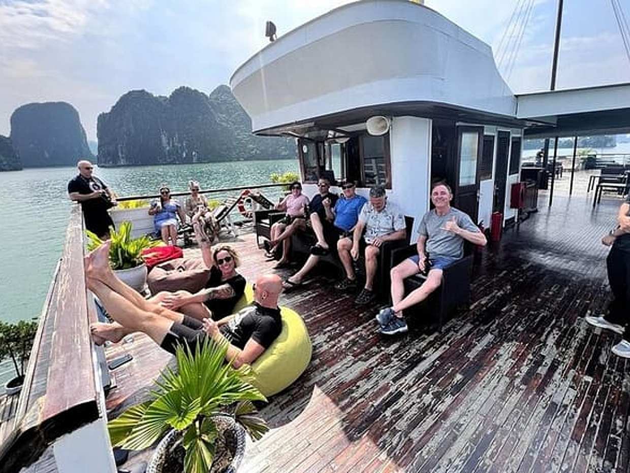 Halong Bay 2 Days Cruise from Hanoi with Transfer and Meals