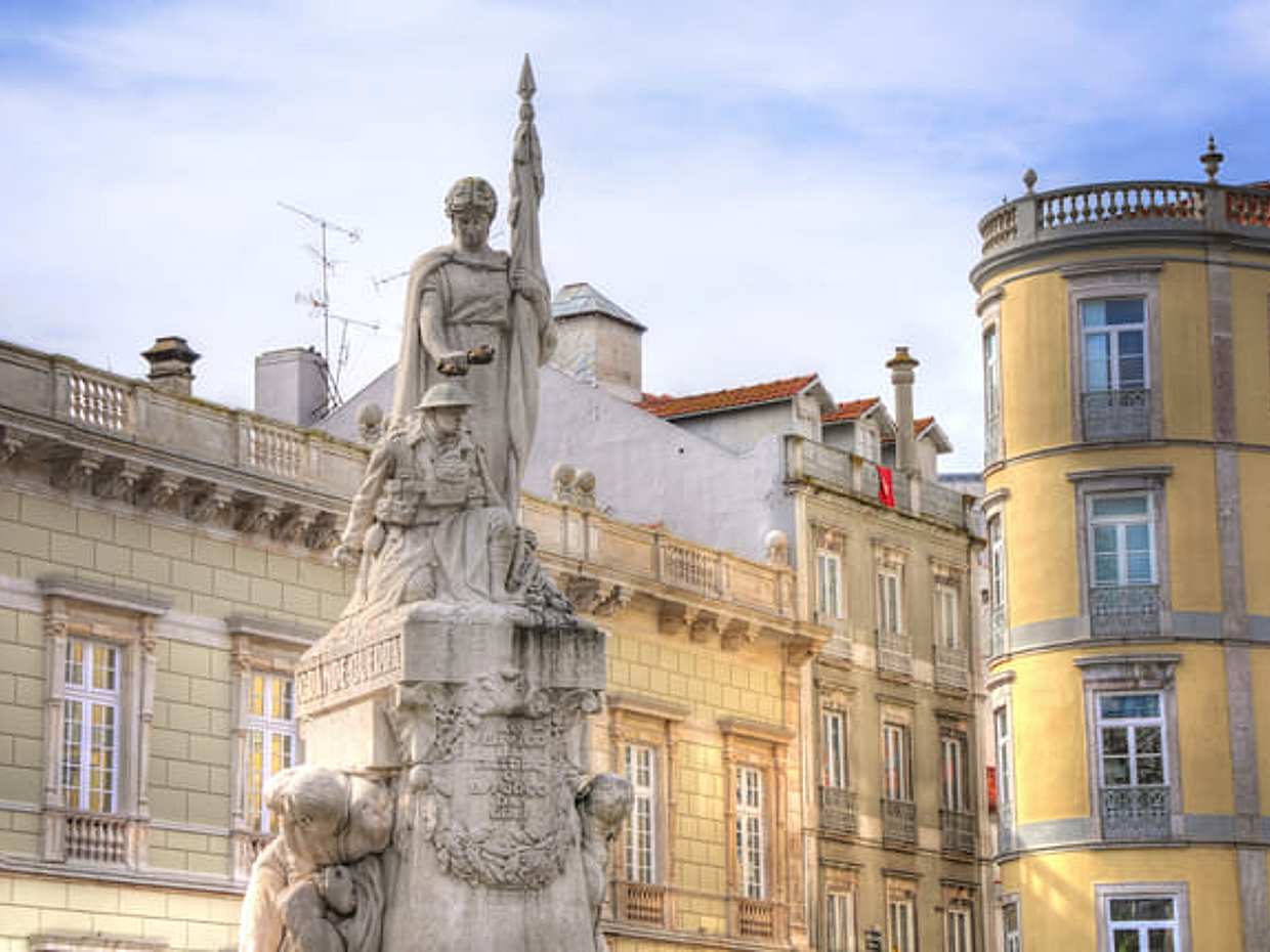 Lisbon, Sintra, Cascais: shore excursion w/ skip-the-line tickets to Pena Palace in Portugal, photo 4