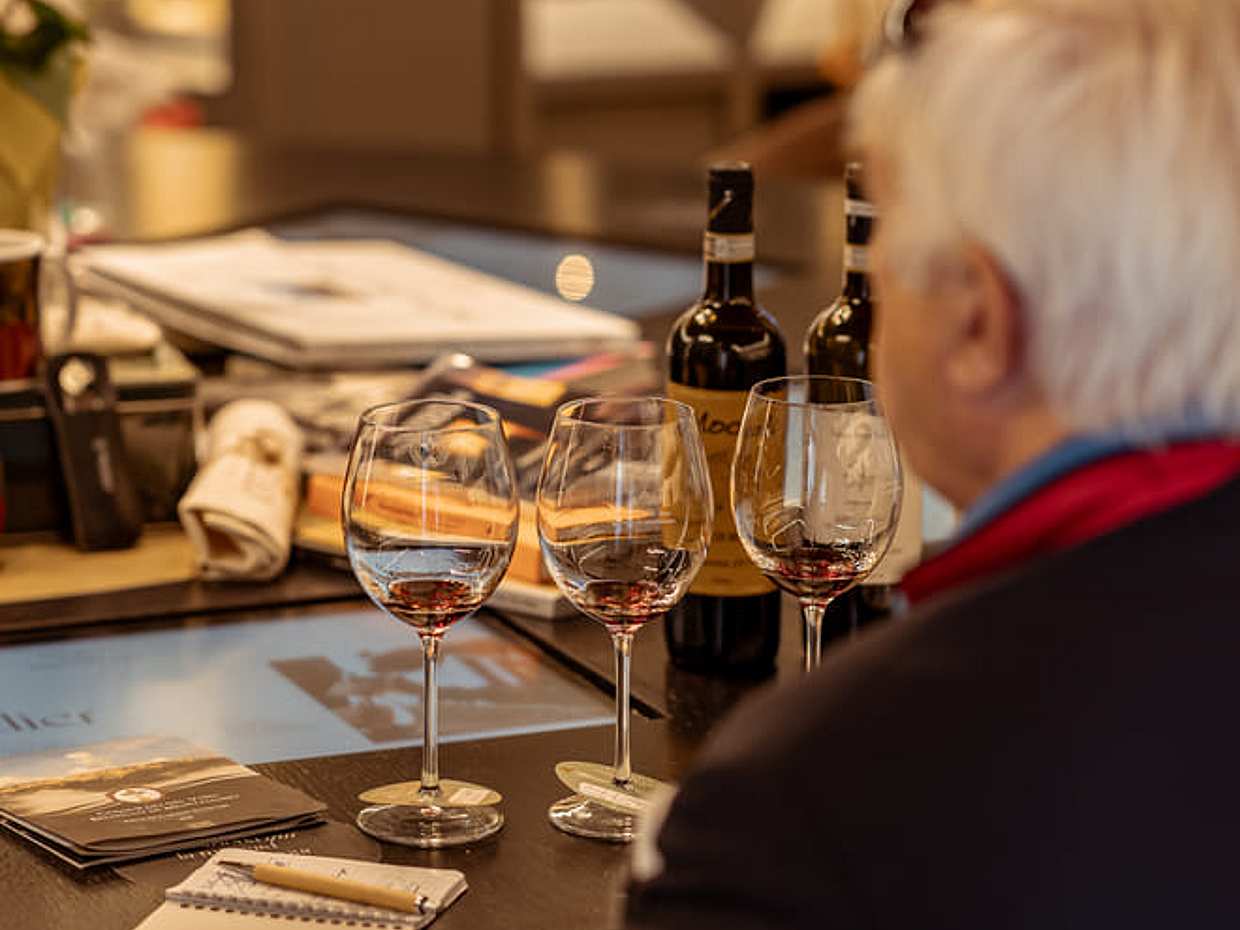 Tuscan Hills Full-day Tour: Val D’orcia, Montalcino, Montepulciano & Pienza With 2 Wine & Cheese Tastings, photo 4