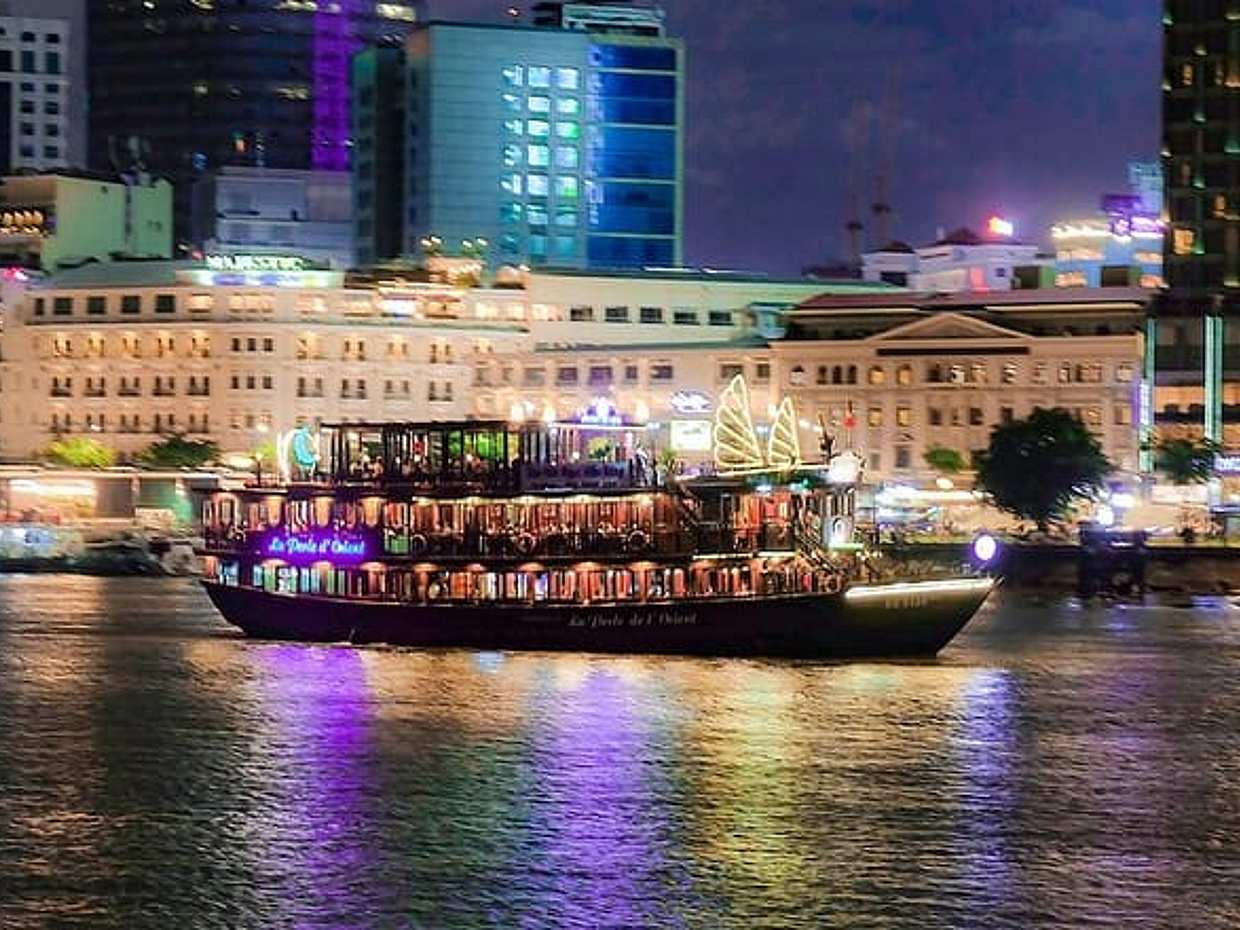 Saigon River Dinner Cruise: Buffet, Set Menu, Fine Dining (3hrs) in Vietnam, Ho Chi Minh City
