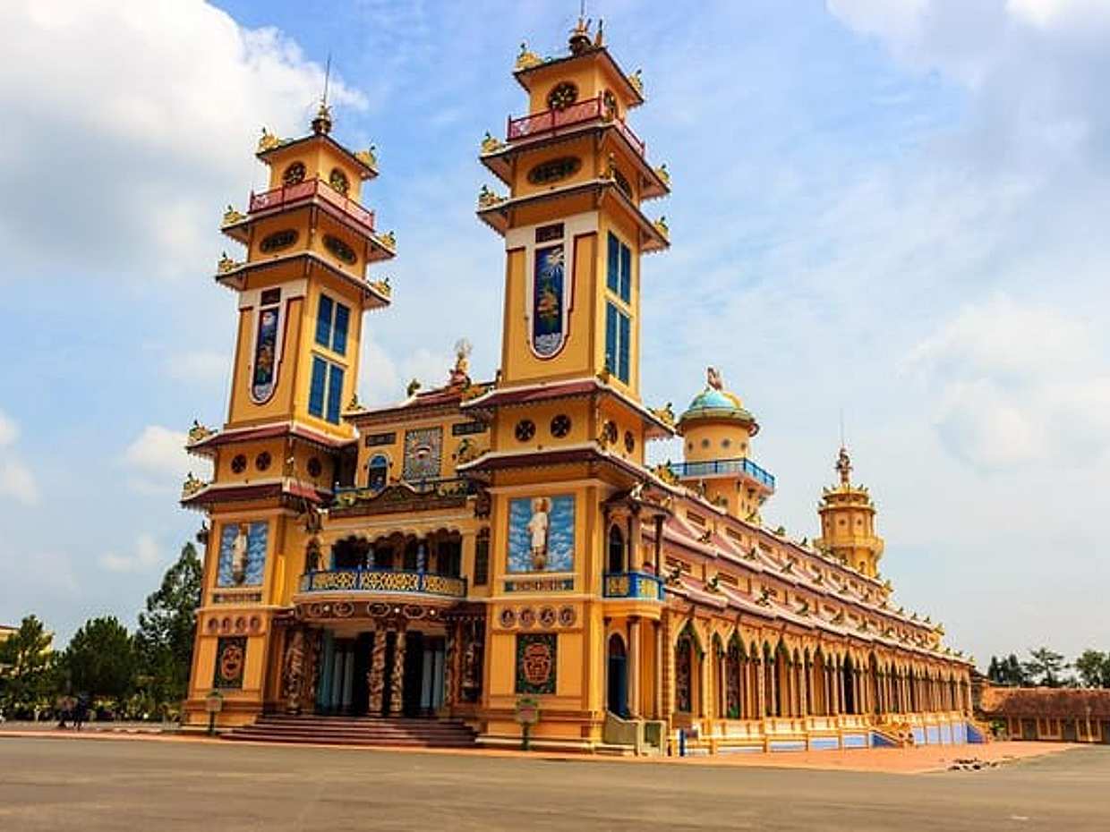 Black Virgin Mountain, Cao Dai Temple & Ben Duoc Cu Chi Tunnel in Vietnam, Ho Chi Minh City, photo 3