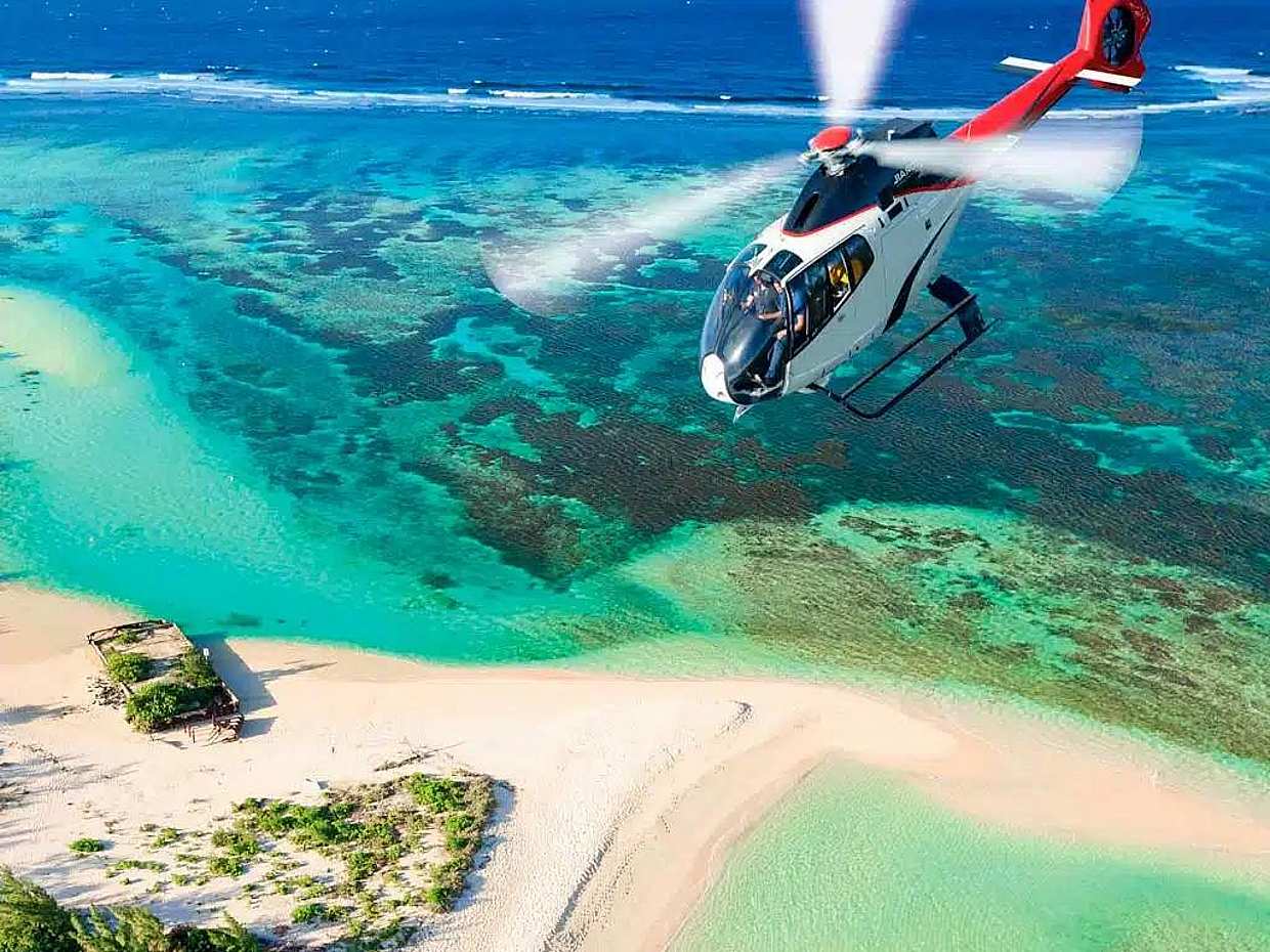 6-Sitzer privater Unterwasserfall-Helikopterrundflug von Chamarel in Mauritius
, photo 2