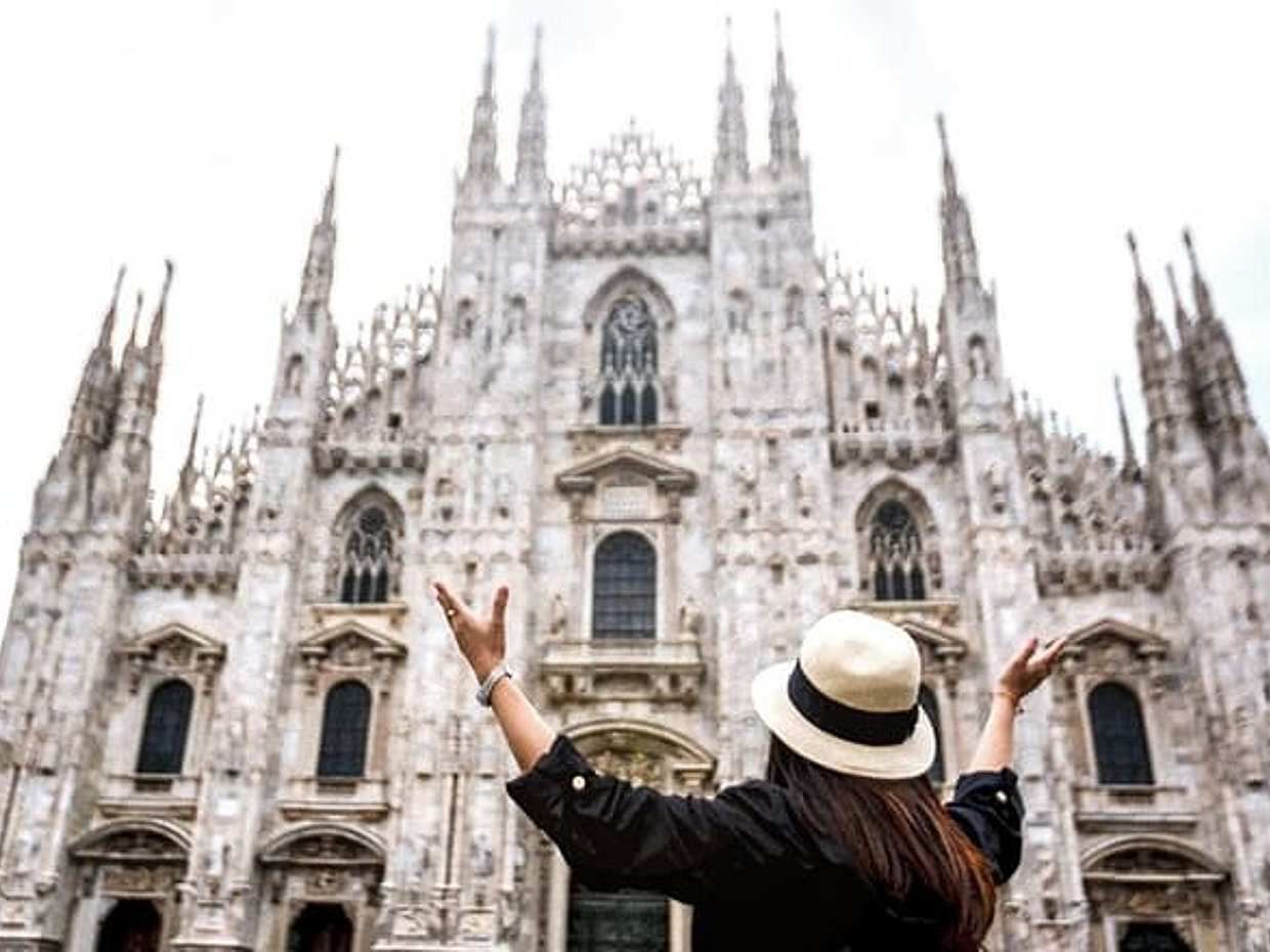 Rome to Milan by Rail: Private Day Tour – Art, History & Style