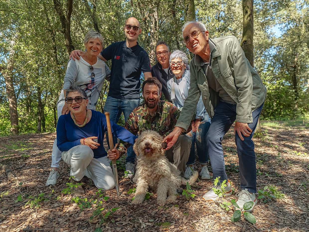 Truffle Hunting & Wine tour with a San Gimignano Visit in Italy, Florence, photo 5