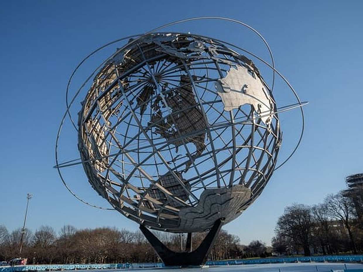 Contrasts Tour in New York City: English/Spanish